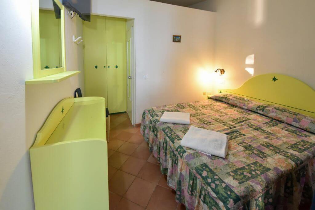 Hotel Club Torre Capovento Sperlonga Eksteriør bilde