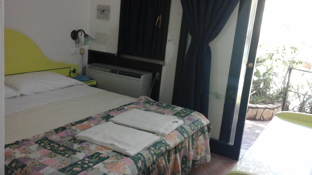 Hotel Club Torre Capovento Sperlonga Eksteriør bilde
