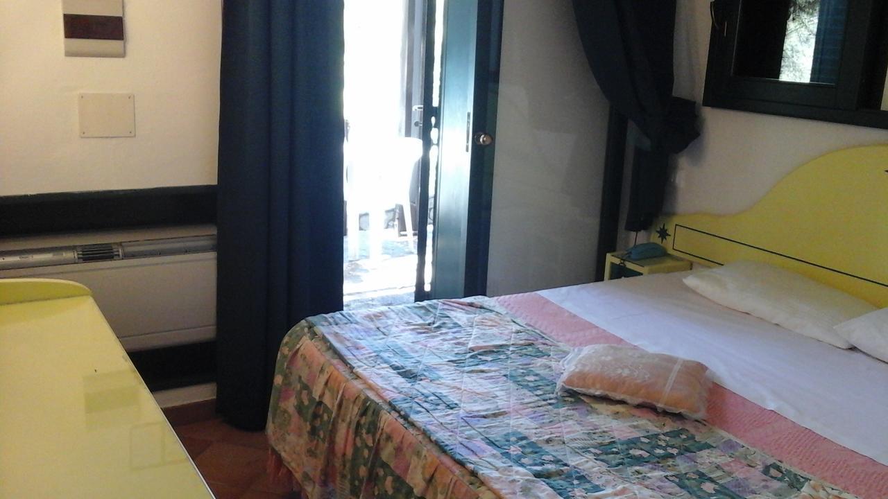 Hotel Club Torre Capovento Sperlonga Eksteriør bilde