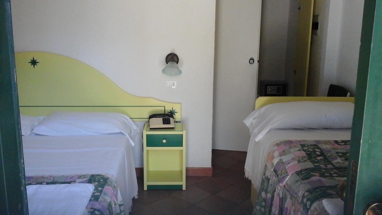 Hotel Club Torre Capovento Sperlonga Eksteriør bilde